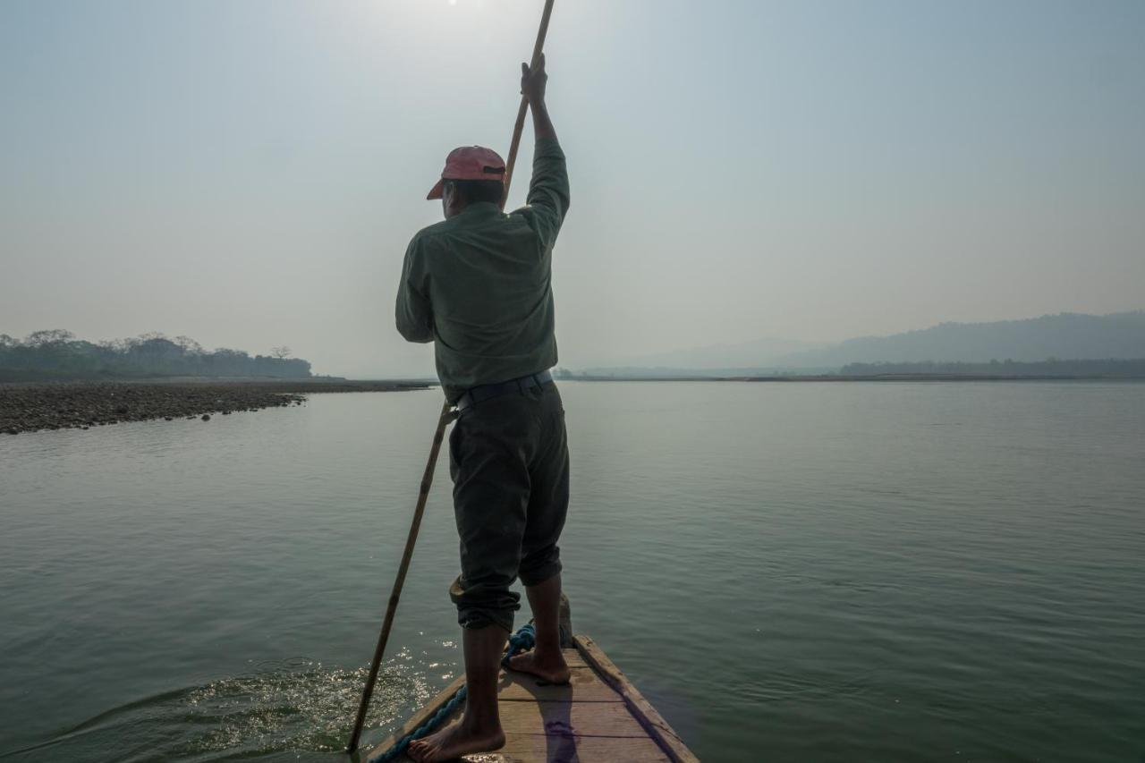 Tiger Tops Tharu Lodge Читван Экстерьер фото